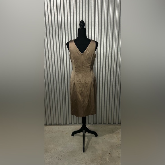 Women’s David Meister Gold Jeweled Acetate Nylon Sleeveless Midi Dress Size 8 - Picture 2 of 9